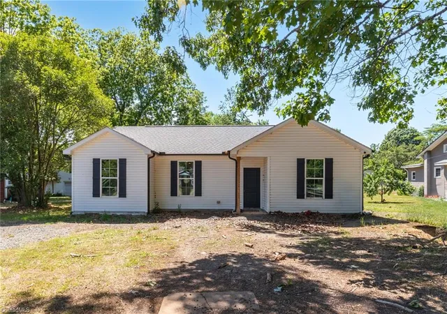 Homes for sale in Liberty, NC | 410 S Fayetteville St, Liberty, NC 27298 | MLS# 1219357