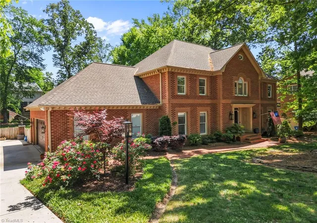 3rd image of 3903 Buncombe Dr, Greensboro, NC 27407 | MLS# 1224385
