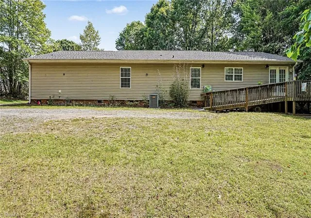 Homes for sale in King, NC | 226 Greystone Dr, King, NC 27021 | MLS# 1220555