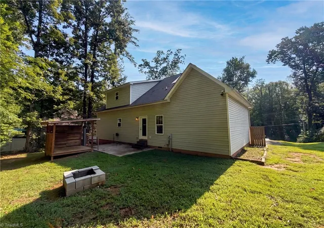 5th image of 8317 Moritz Dr, Stokesdale, NC 27357 | MLS# 1229757