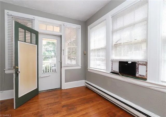 Photo 4 of House for sale at 1025 W End Blvd, Winston Salem, NC 27101 | MLS# 1229243 | Listing updated on 2026-07-30