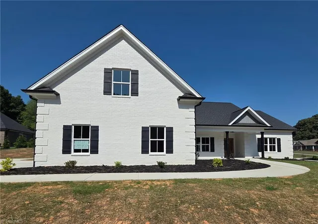 Photo 2 of Single family home for sale at 150 Channy Ln, Lexington, NC 27295 | MLS# 1226051 | Listing updated on 2026-08-30