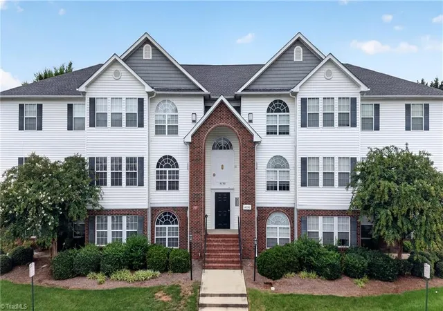 Photo 3 of Single family home for sale at 4290 Cedarcroft Ct #2A, Greensboro, NC 27409 | MLS# 1229760 | Listing updated on 2026-09-17