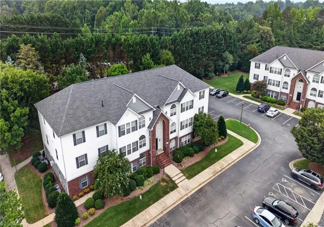 Photo 4 of Single family home for sale at 4290 Cedarcroft Ct #2A, Greensboro, NC 27409 | MLS# 1229760 | Listing updated on 2026-10-06