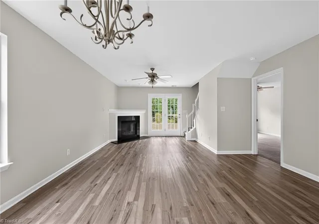 2nd image of 1120 Kinnan Dr, Burlington, NC 27217 | MLS# 1223899