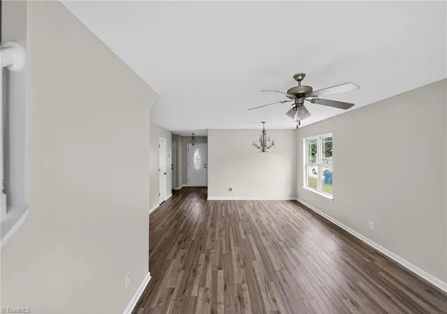 3rd image of 1120 Kinnan Dr, Burlington, NC 27217 | MLS# 1223899