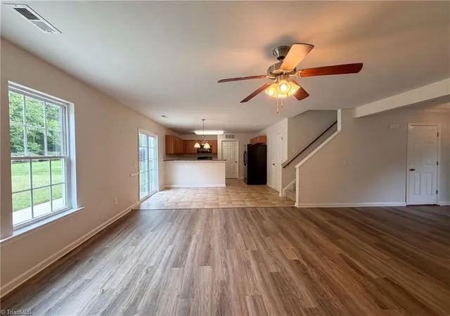 3rd image of 5503 Hardie Farm Dr, Greensboro, NC 27405 | MLS# 1225855