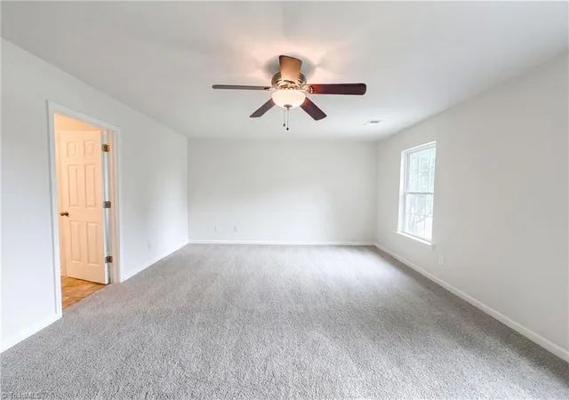 4th image of 5503 Hardie Farm Dr, Greensboro, NC 27405 | MLS# 1225855