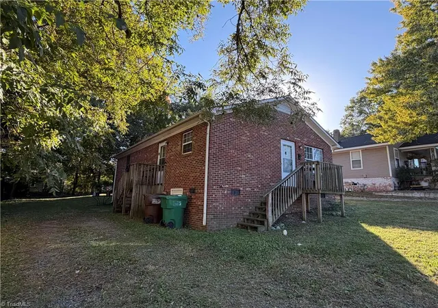 Photo 1 of Single family home for sale at 501 Barker Ave, High Point, NC 27262 | MLS# 1240107 | Listing updated on 2026-10-28