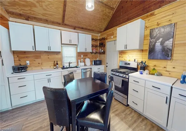2nd image of 296 N Franklin Rd, Mount Airy, NC 27030 | MLS# 1215747