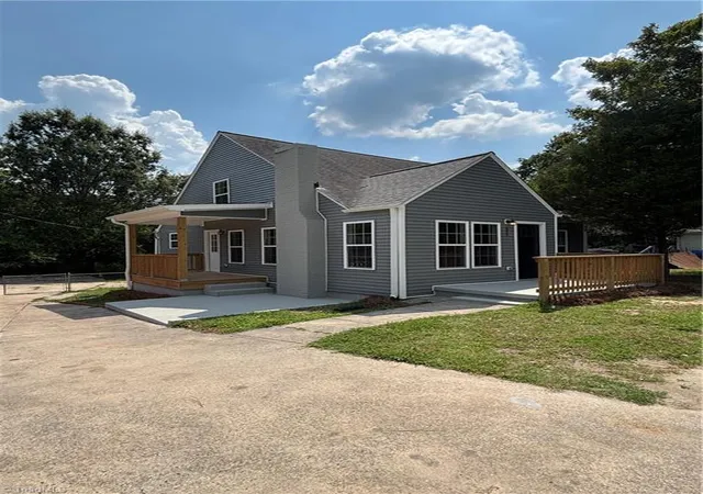 Photo 2 of Single family home for sale at 311 Culbreth Ave, Thomasville, NC 27360 | MLS# 1228171 | Listing updated on 2026-09-09