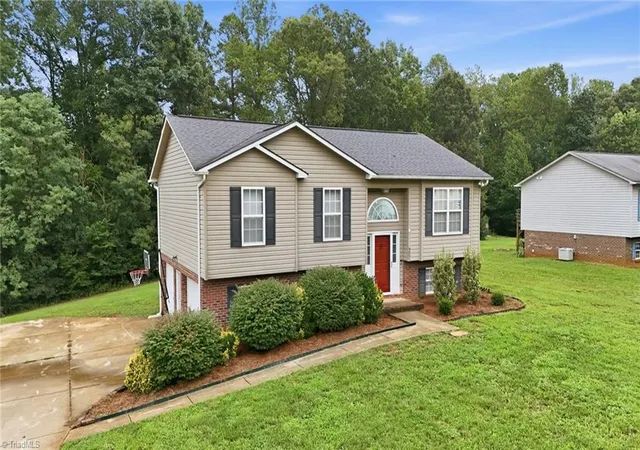 Photo 4 of Sale Pending at 4051 Village Tr Dr, Tobaccoville, NC 27050 | MLS# 1228806 | Listing updated on 2026-09-19