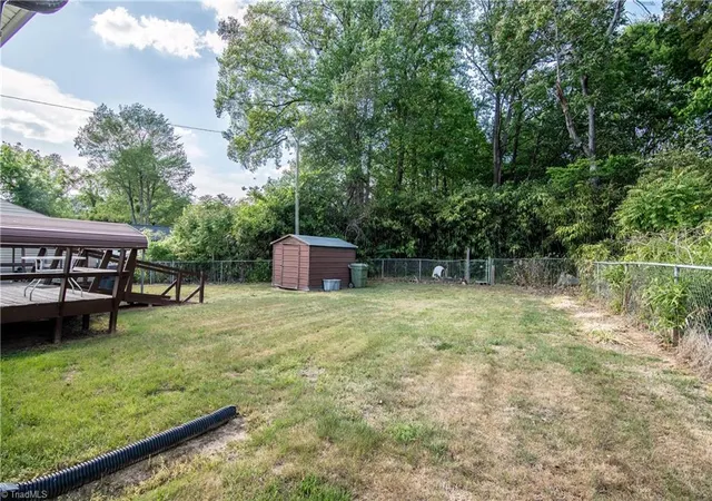 5th image of 605 E Morehead St, Reidsville, NC 27320 | MLS# 1229358