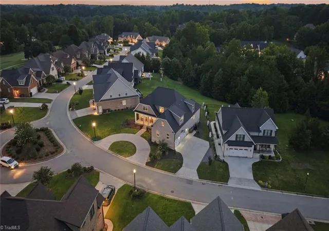 3rd image of 4306 Griffins Gate Ln, Greensboro, NC 27407 | MLS# 1230310
