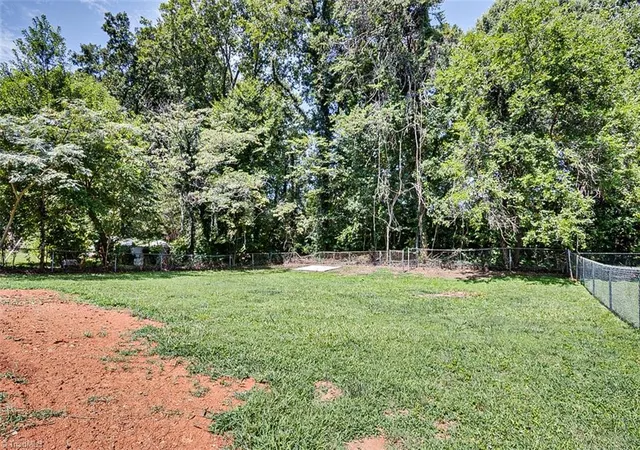 15th image of 1510 Valley Ridge Dr, High Point, NC 27260 | MLS# 1230463
