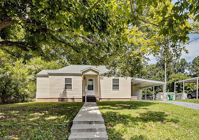 1st image of 1510 Valley Ridge Dr, High Point, NC 27260 | MLS# 1230463