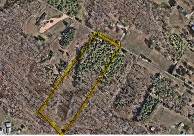 1st image of 0 Lake Hill Dr, Thomasville, NC 27360 | MLS# 1226996