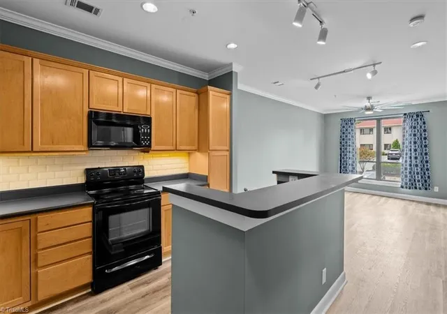 2nd image of 411 W Washington St #108, Greensboro, NC 27401 | MLS# 1230298