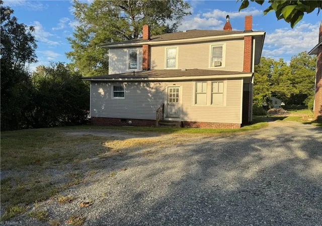 Homes for sale in Thomasville, NC | 106 College St, Thomasville, NC 27360 | MLS# 1195707