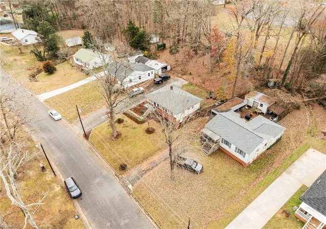 Homes for sale in Asheboro, NC | 822 Glenwood Rd, Asheboro, NC 27203 | MLS# 1165592