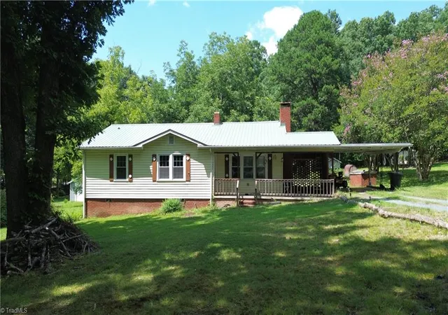 1st image of 326 Northwood Dr, Asheboro, NC 27203 | MLS# 1229498