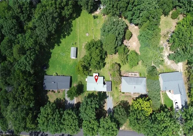 2nd image of 326 Northwood Dr, Asheboro, NC 27203 | MLS# 1229498