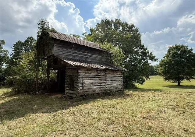 Photo 2 of Sale Pending at 3329 Jerusalem Rd, Lexington, NC 27292 | MLS# 1233960 | Listing updated on 2026-08-31