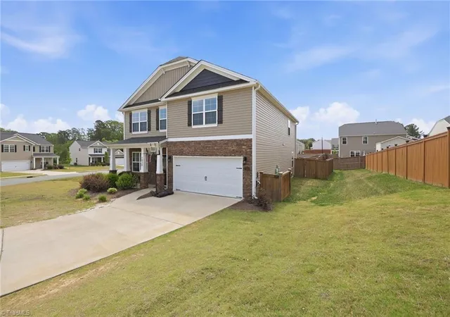 2nd image of 1020 Broadlands Wy, Graham, NC 27253 | MLS# 1222025