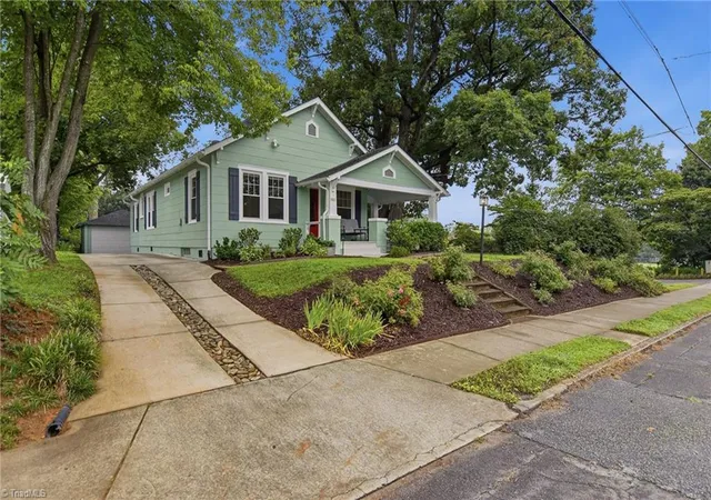 2nd image of 1011 Melrose St, Winston Salem, NC 27103 | MLS# 1230092