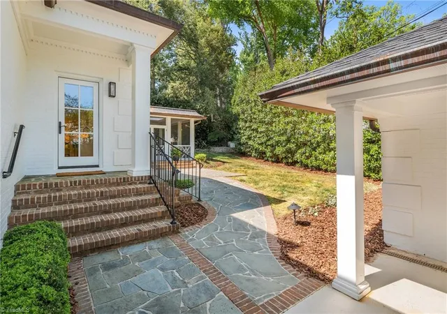49th image of 306 Meadowbrook Ter, Greensboro, NC 27408 | MLS# 1216603