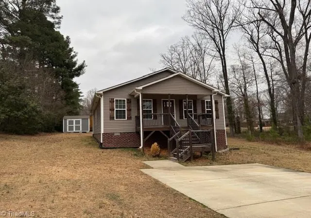 2nd image of 803 Leach Ave, Thomasville, NC 27360 | MLS# 1205725