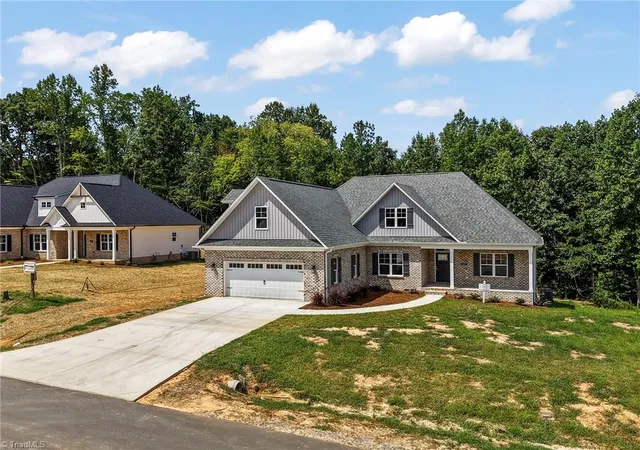 Photo 3 of Single family home for sale at 267 Cool Run, Lexington, NC 27295 | MLS# 1232951 | Listing updated on 2026-09-13
