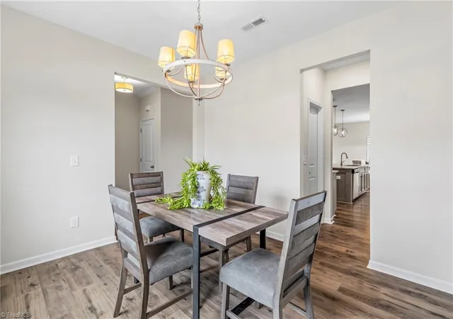 4th image of 5500 Baverhof Dr, Greensboro, NC 27405 | MLS# 1224291