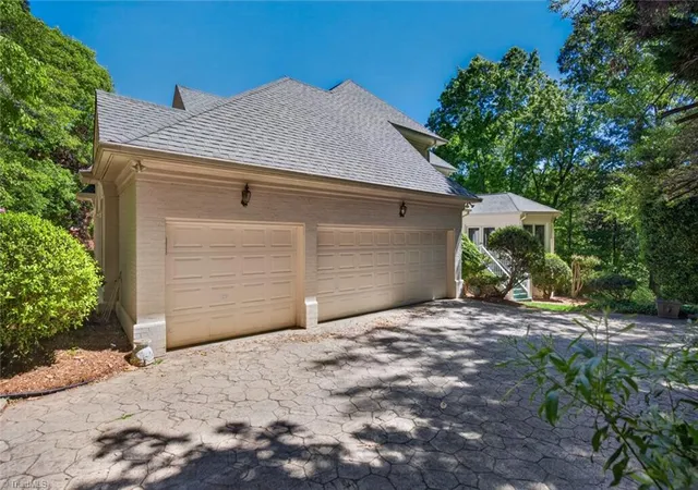 4th image of 3007 County Clare Rd, Greensboro, NC 27407 | MLS# 1218063
