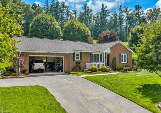 Photo 3 of Single family home for sale at 201 Reno Rd, West Jefferson, NC 28694 | MLS# 1231700 | Listing updated on 2026-09-03