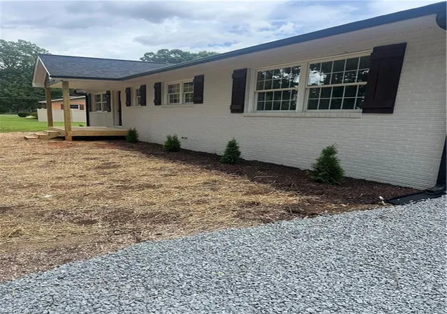 Photo 2 of Single family home for sale at 5726 Edgar Rd, Archdale, NC 27263 | MLS# 1228622 | Listing updated on 2026-09-14