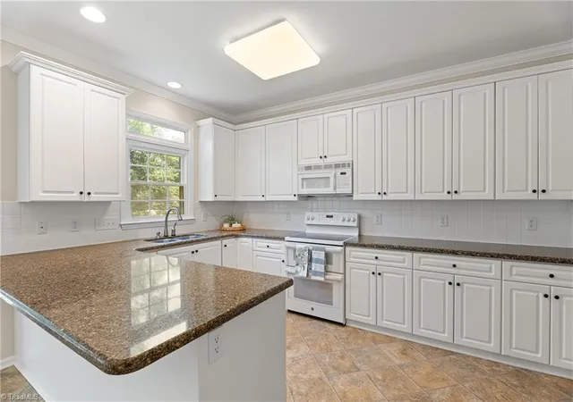 4th image of 215 Brookfarm Trl, Lewisville, NC 27023 | MLS# 1228075