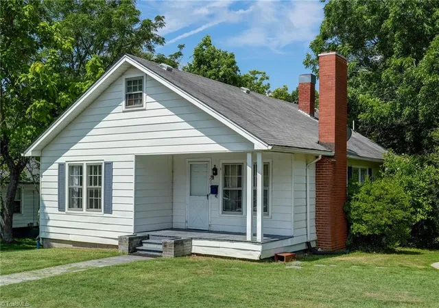 Homes for sale in Asheboro, NC | 395 N Park St, Asheboro, NC 27203 | MLS# 1227074