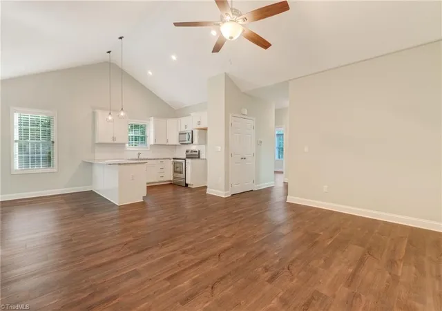 Photo 4 of Single family home for sale at 2222 St James Dr, Reidsville, NC 27320 | MLS# 1226549 | Listing updated on 2026-09-15