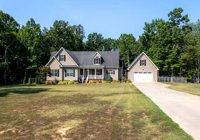 Photo 2 of Manufactured home for sale at 1376 Witty Rd, Summerfield, NC 27358 | MLS# 1229492 | Listing updated on 2026-07-29