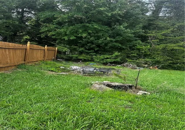 Photo 3 of Sale Pending at 1197 Meadowlark Dr, Winston Salem, NC 27106 | MLS# 1228102 | Listing updated on 2026-07-31