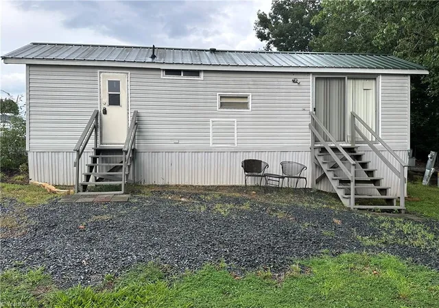 3rd image of 109 Humming Bird Cir, New London, NC 28127 | MLS# 1230676