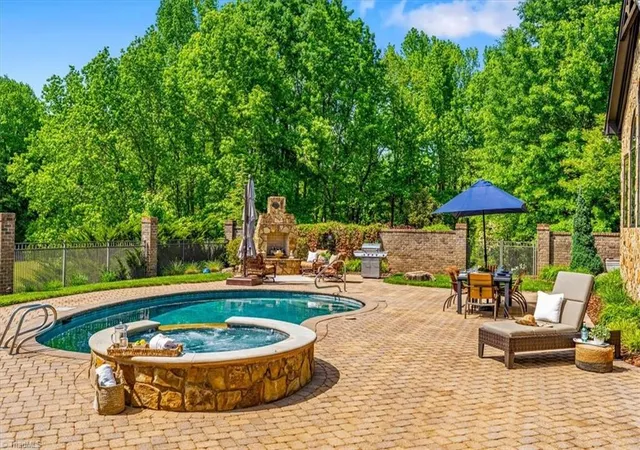 3rd image of 7313 Autumn Lake Dr, Summerfield, NC 27358 | MLS# 1222673