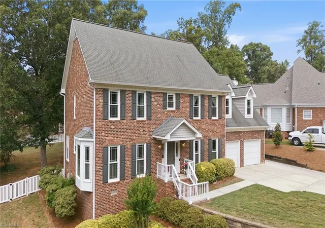 2nd image of 2903 Beckworth Ct, Jamestown, NC 27282 | MLS# 1224121