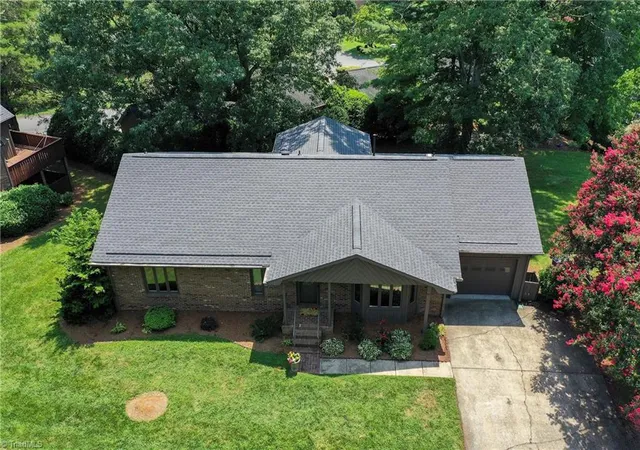 Photo 3 of Single family home for sale at 410 Ridgehaven Dr, Winston Salem, NC 27104 | MLS# 1231052 | Listing updated on 2026-08-13