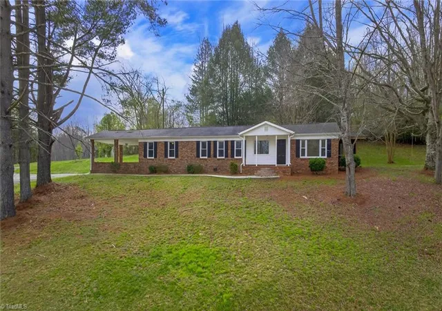 3rd image of 3767 Nc Hwy 704 W, Westfield, NC 27053 | MLS# 1213658