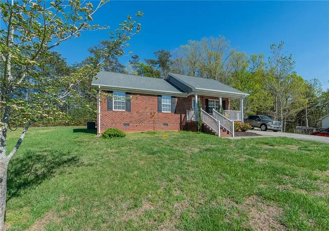 Photo 3 of Sale Pending at 148 Odle Ln, Eden, NC 27288 | MLS# 1214981 | Listing updated on 2026-09-09