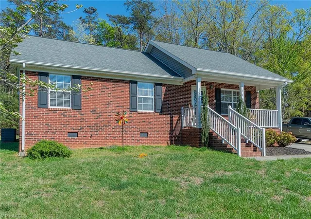 Photo 3 of Sale Pending at 148 Odle Ln, Eden, NC 27288 | MLS# 1214981 | Listing updated on 2026-09-09