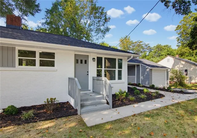 3rd image of 901 W Main St, Mayodan, NC 27027 | MLS# 1227849