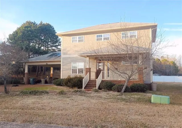 2nd image of 502 Old Treybrooke Dr, Greensboro, NC 27406 | MLS# 1208646